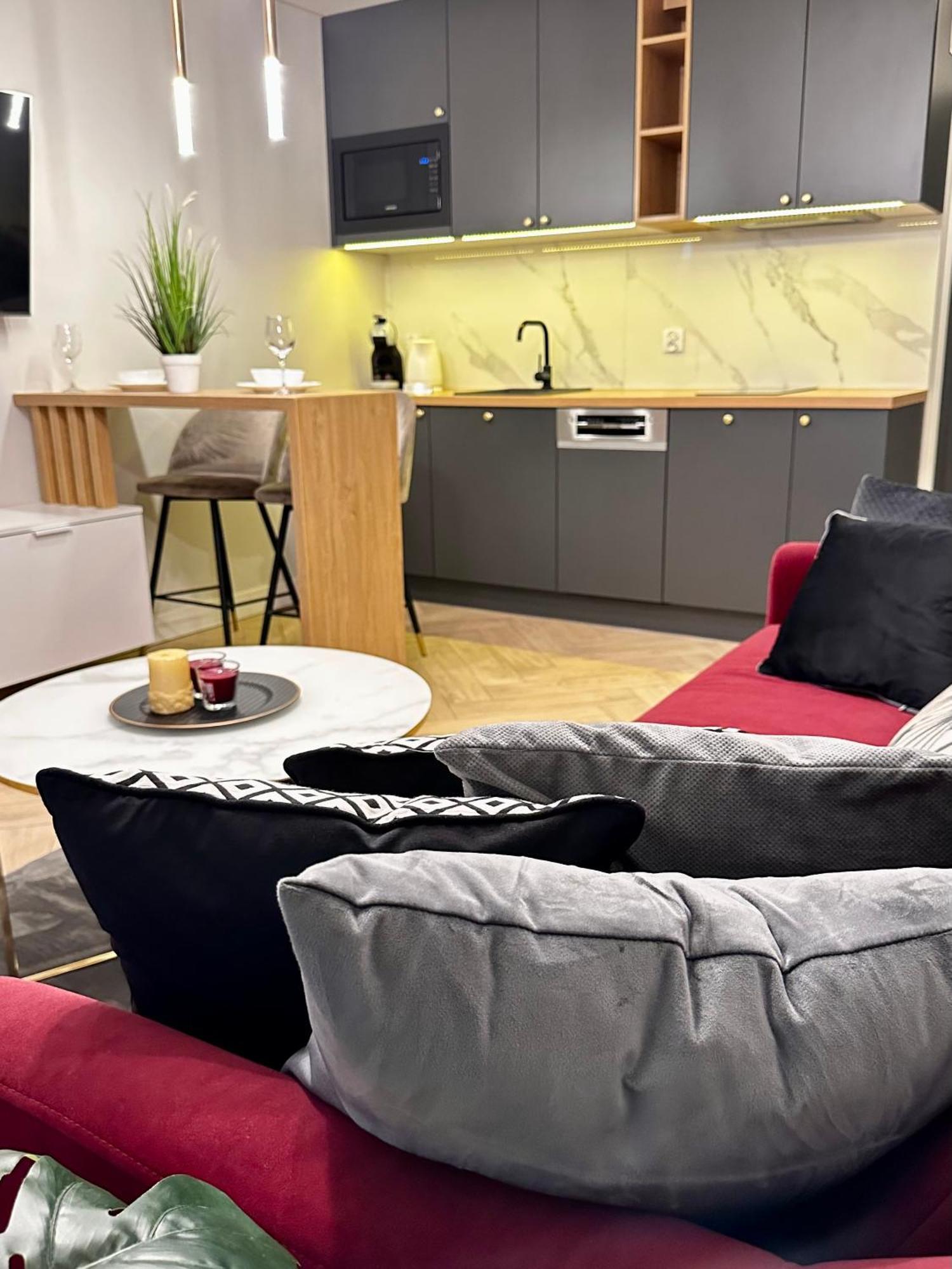 Apartamenty Kielce- Apartament Rubin Przy Zalew Kielecki, Faktura, Parking, Centrum Esterno foto