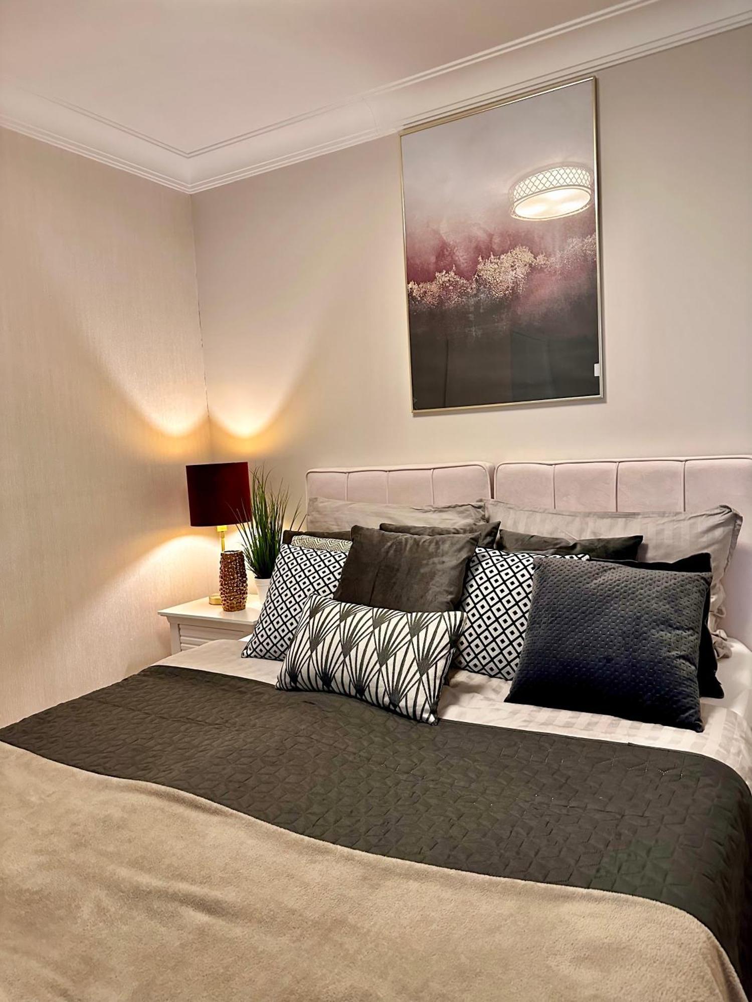Apartamenty Kielce- Apartament Rubin Przy Zalew Kielecki, Faktura, Parking, Centrum Esterno foto